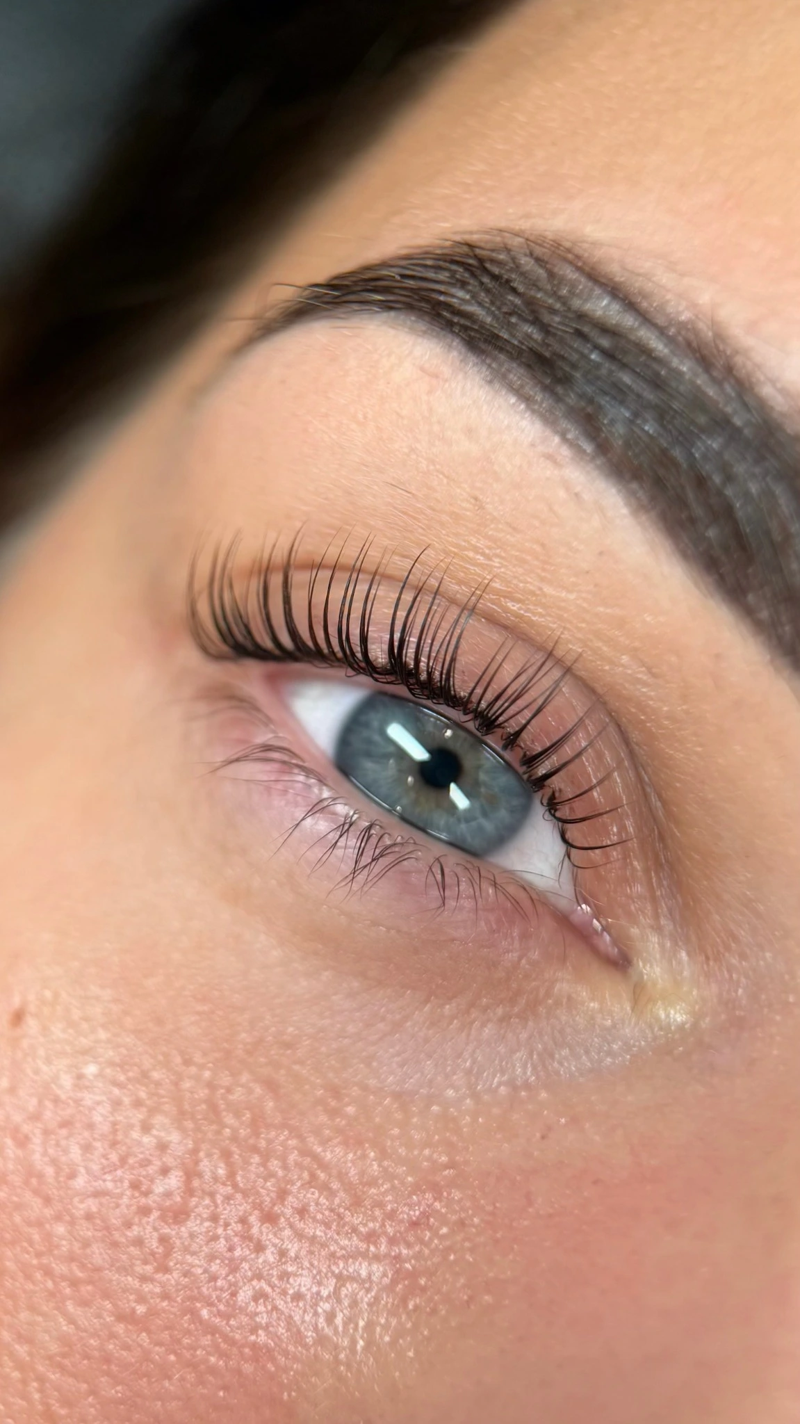 Close-up of lifted natural lashes